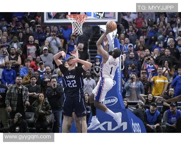 快船与勇士激战正酣精彩对决全场回顾与精彩瞬间分析